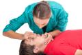 das Bild zu 'mouth-to-mouth resuscitation' auf Deutsch