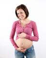 das Bild zu 'be expecting a child' auf Deutsch