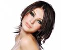 das Bild zu 'shoulder-length hair' auf Deutsch