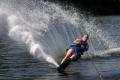 das Bild zu 'water skiing' auf Deutsch