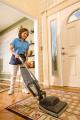 das Bild zu 'cleaning lady' auf Deutsch